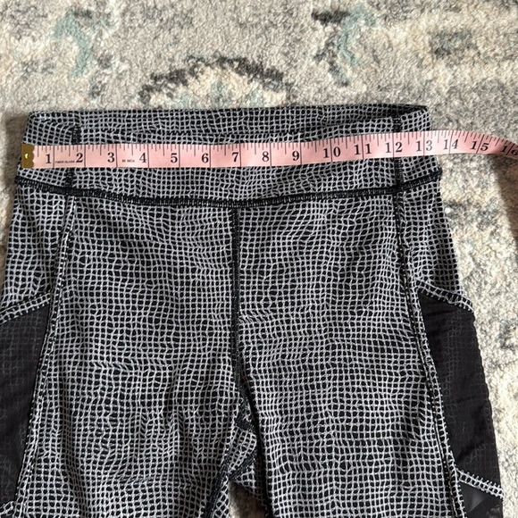 Lululemon Athletica Wild And Free Tight Fall Net White Black - Picture 10 of 12